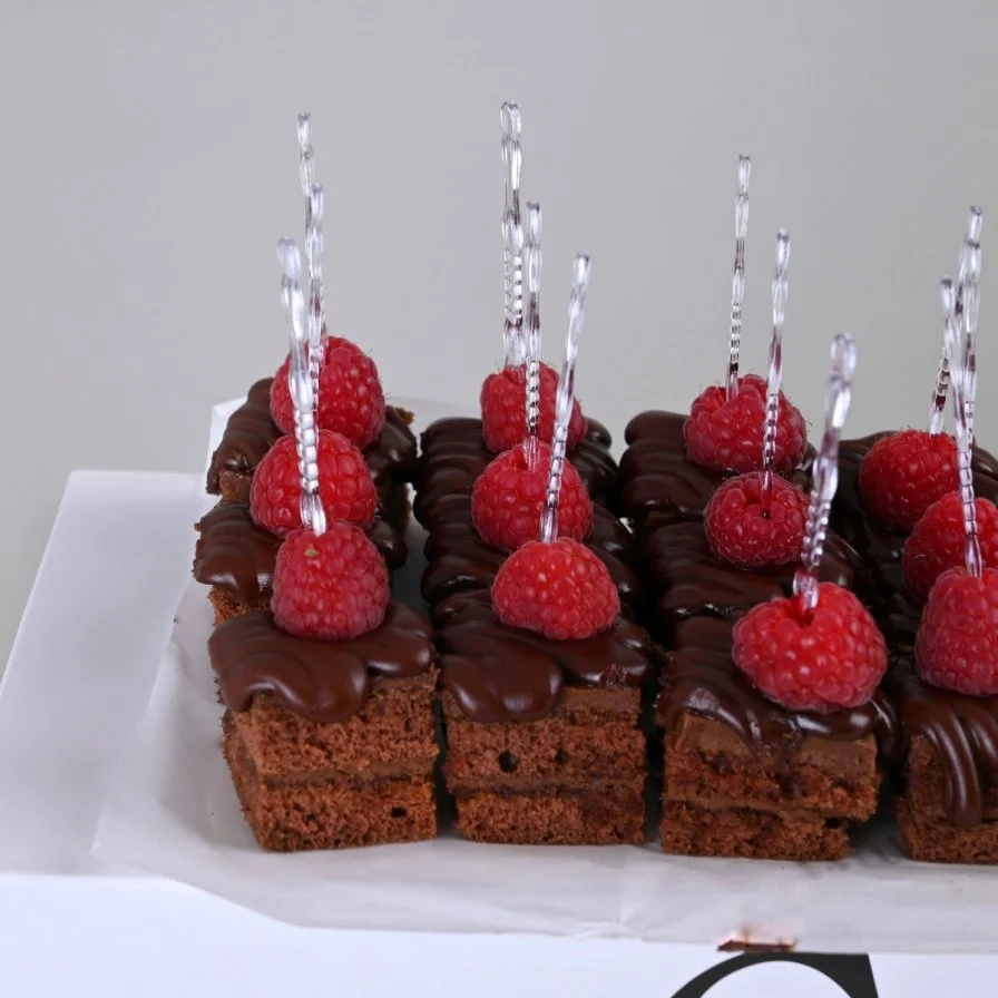 Large Chocolate Mousse Bites Cake | Laviviane