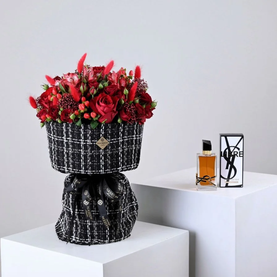 باقة ورد آمورا مع عطر من اختيارك