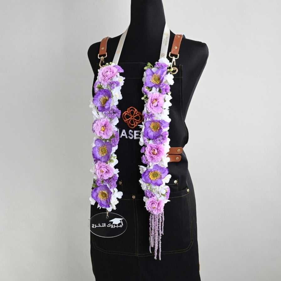 مجموعة عقد و قبعة للتخرج بتنسيق بنفسجي