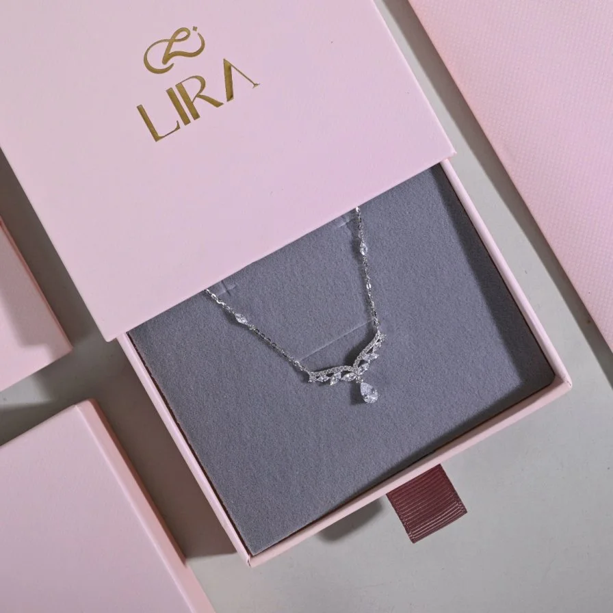 دفء المشاعر | يا كل عمري مع مجوهرات ليرا 