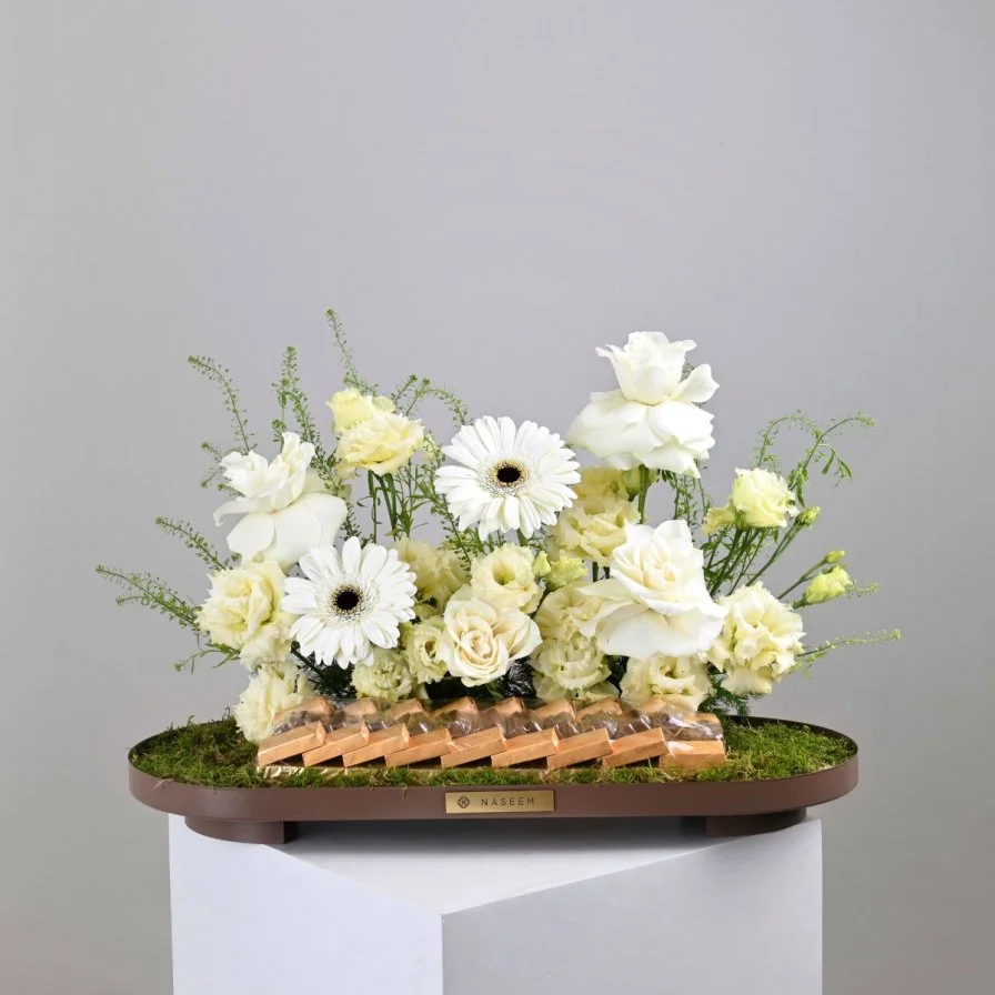 تنسيق فخامة الورد والشوكولاتة