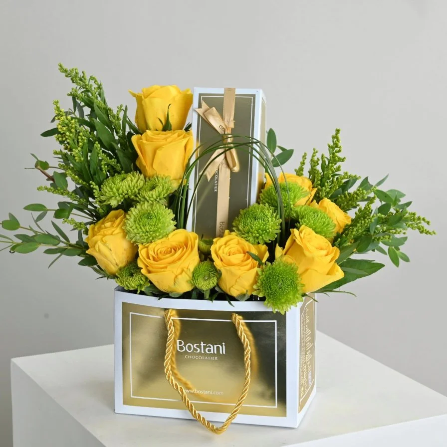 Bag and Bostani chocolate with natural roses 3