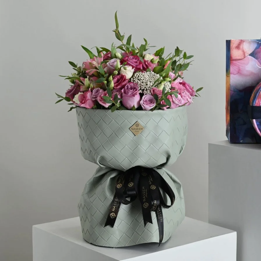 Tiffany leather rose bouquet with Hanoverian chocolate