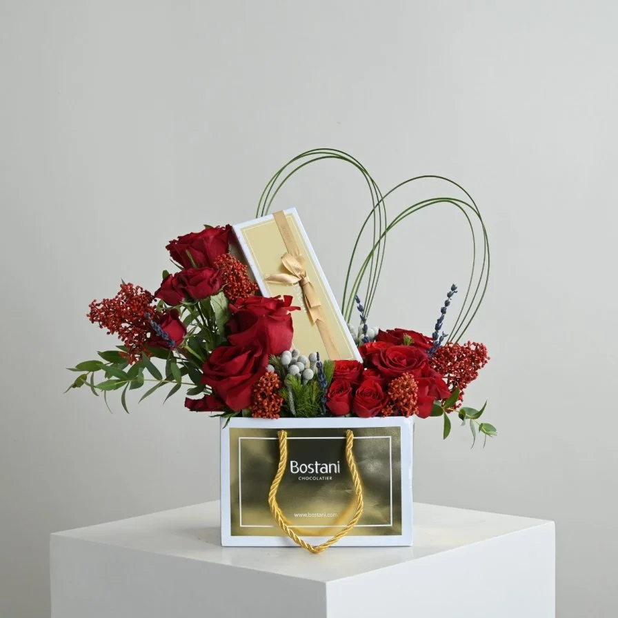 Bag and Bostani chocolate with natural red roses 5