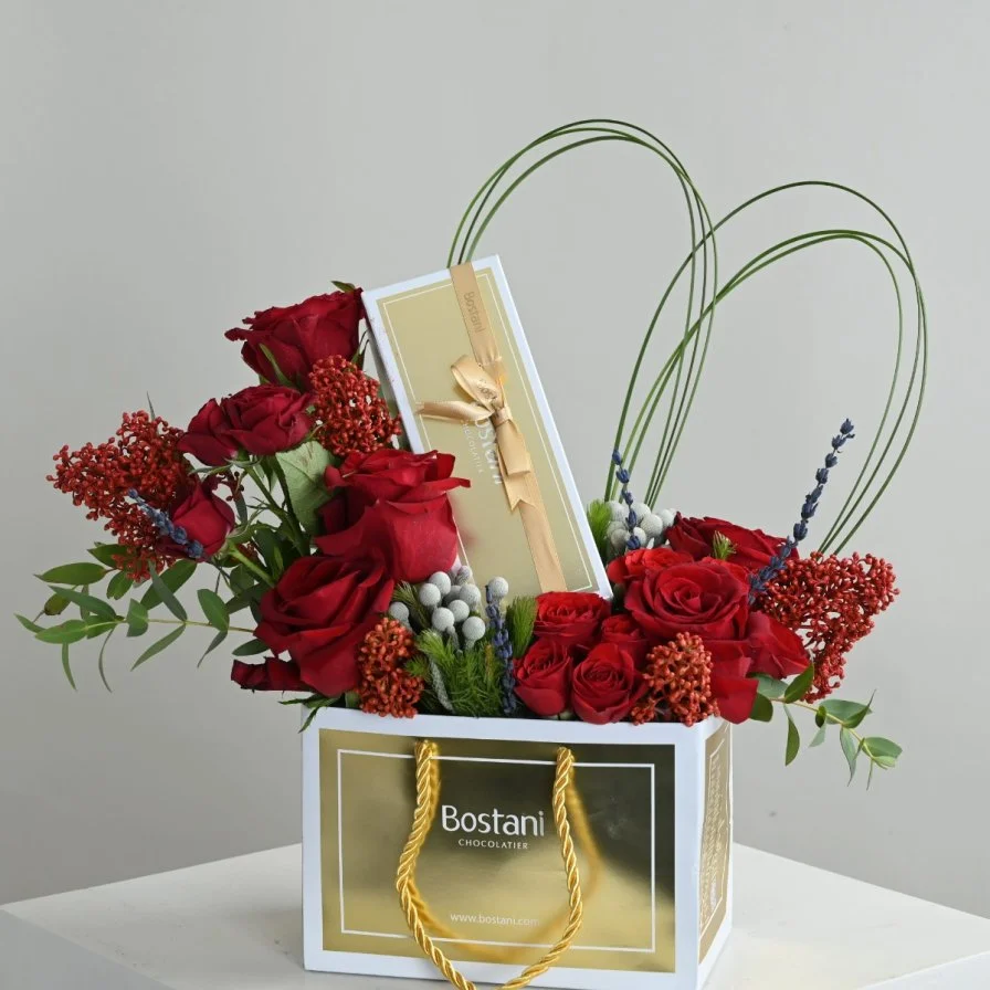 Bag and Bostani chocolate with natural red roses 5