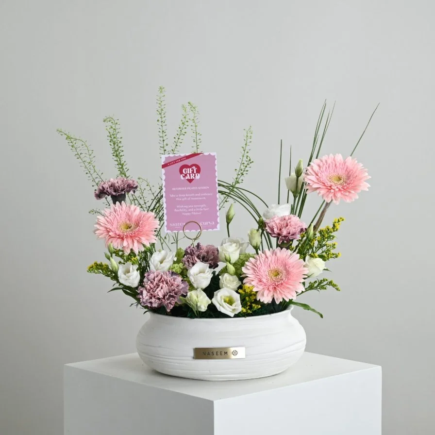 Elegant Vase | With Pilates Gift Card
