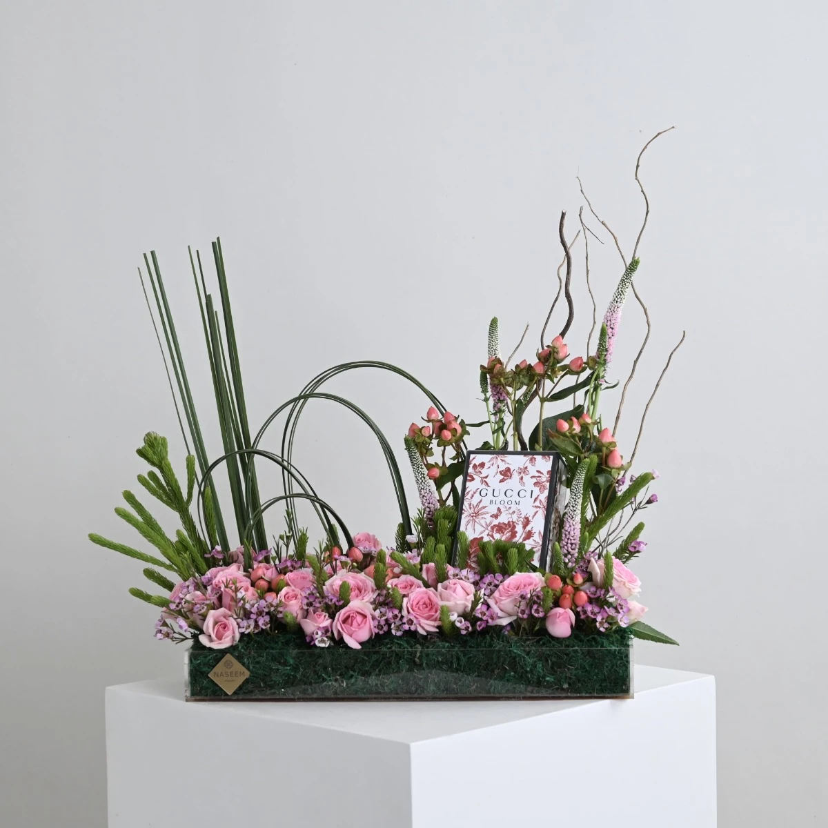 Gucci Bloom perfume with Veronica flowers
