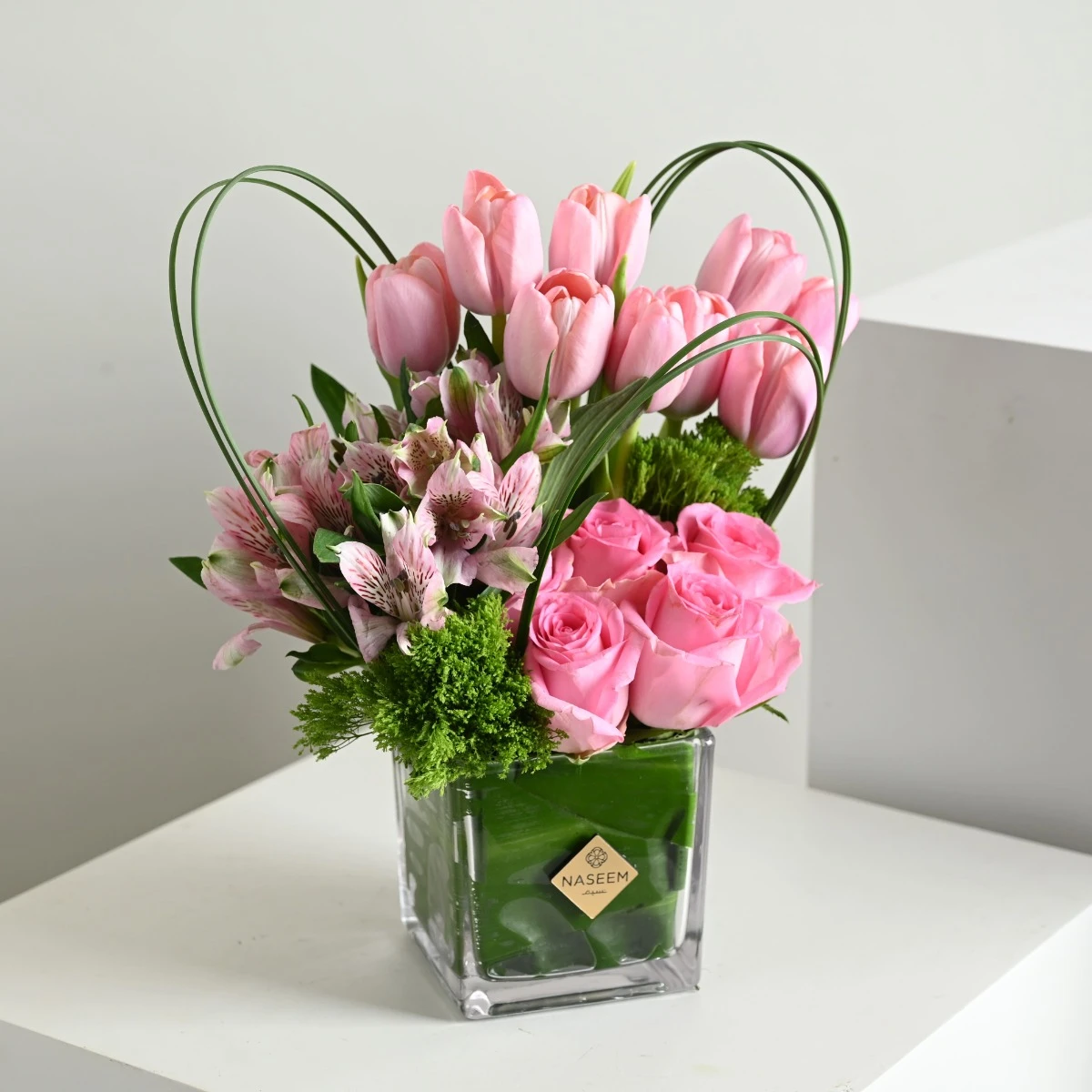 Pink tulip vase